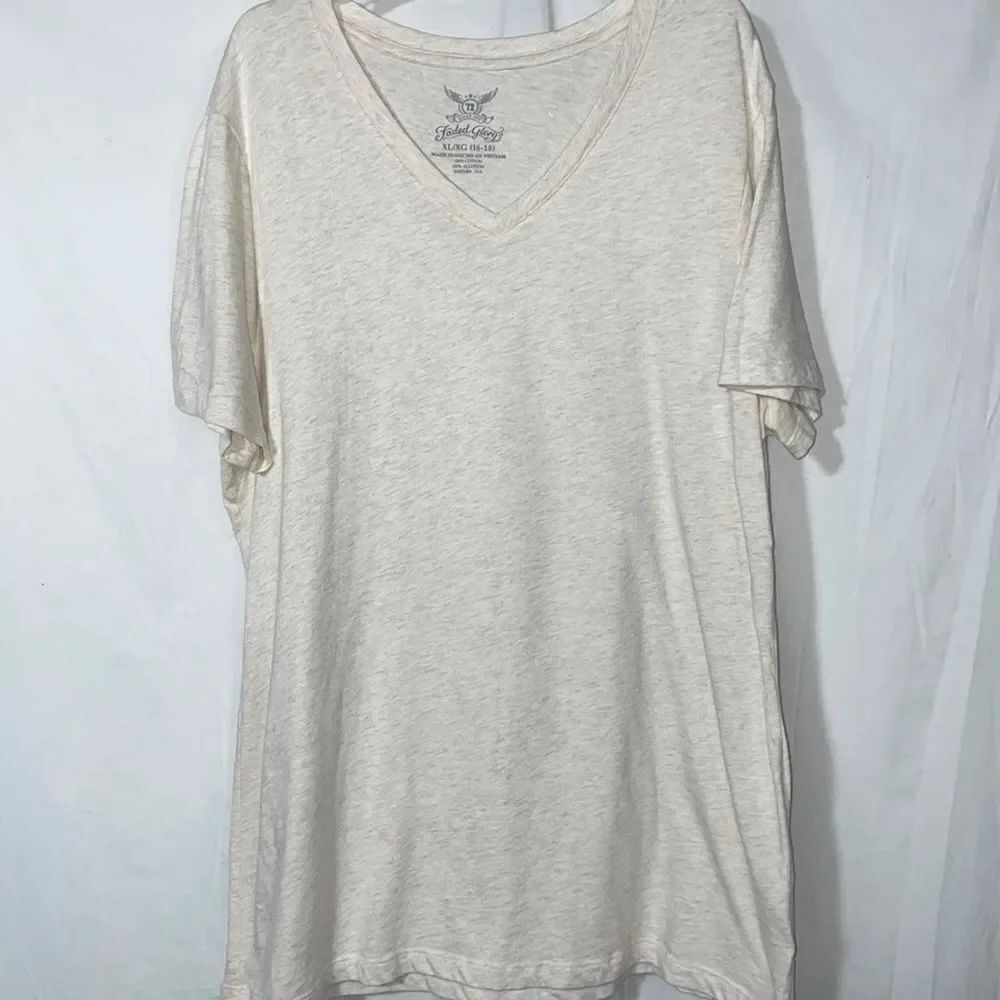 Faded glory V neck T shirt